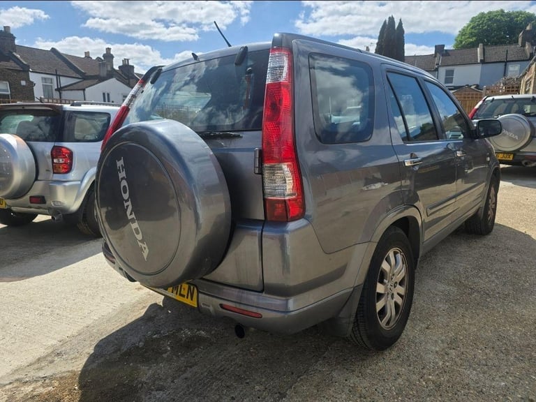 2005 Honda CR-V 2.0 i-VTEC Executive 5dr ESTATE Petrol Automatic - Image 2