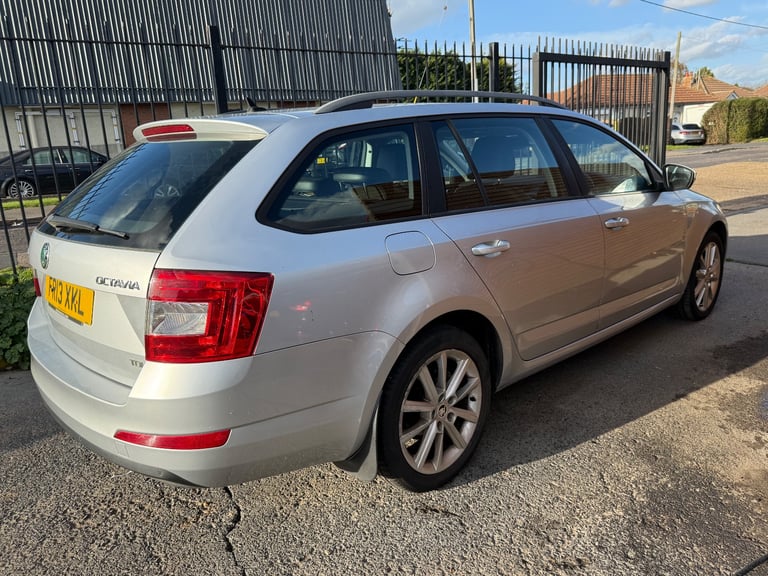 Spare and Repair! Skoda, OCTAVIA, Estate, 2013, Semi-Auto, 1598 (cc), 5 doors