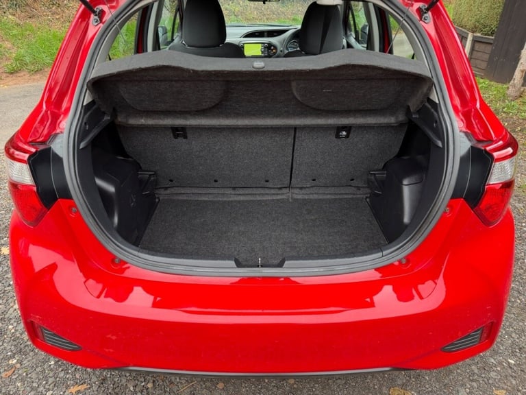  Toyota Yaris 1.5 Hybrid Icon 5dr CVT AUTOMATIC Petrol/Electric Hybrid