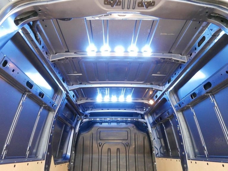 2021 NISSAN NV400 2.3 DC1 135 BHP L2 MEDIUM H2 TEKNA EDITION ( NO VAT ! )