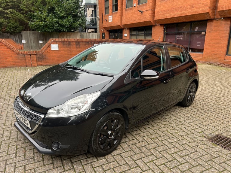 image for Peugeot, 208, Hatchback, 2012, Manual, 1199 (cc), 5 doors, One Year MOT