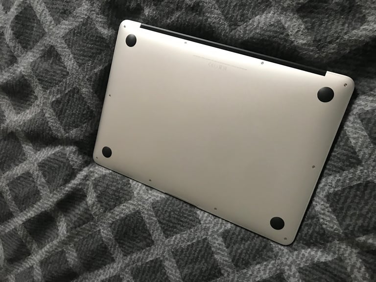 MacBook Air 2017 128gb 8ram