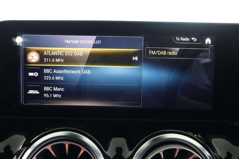 2020 Mercedes-Benz GLA 1.3 GLA200 AMG Line (Premium) 7G-DCT Euro 6 (s/s) 5dr HATCHBACK Petrol Aut...