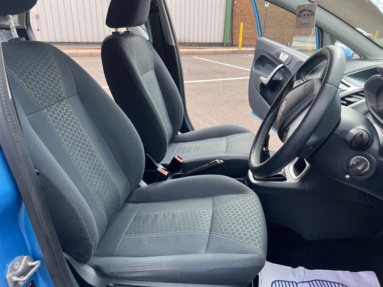 2012 Ford Fiesta 1.4 Zetec 5dr HATCHBACK Petrol Manual