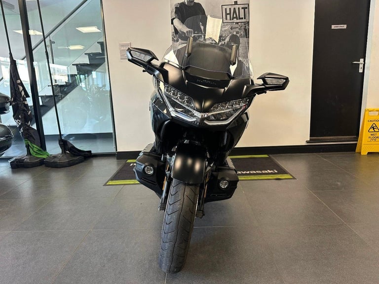 HONDA GL1800 GOLDWING TOUR-1 OWNER-FSH-