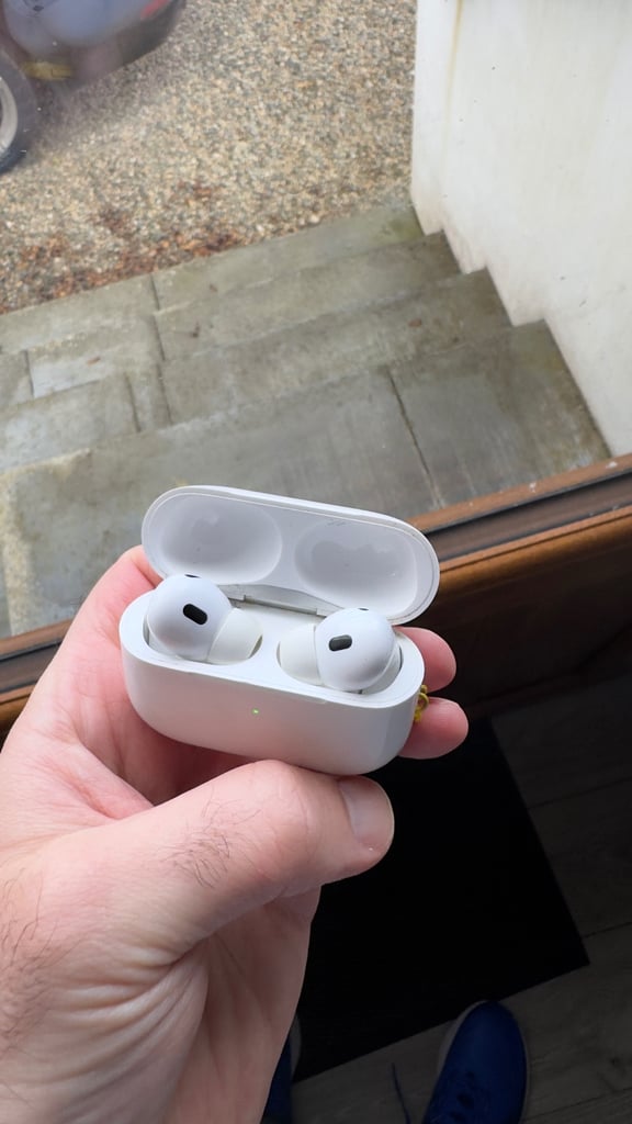 Apple AirPods Pro 2 
