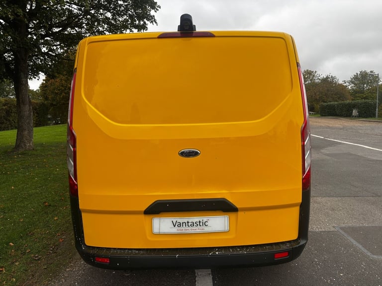 68 FORD TRANSIT CUSTOM 2.0 TDCI 130BHP LONG WHEEL BASE LWB EURO 6 A/C ULEZ EX AA