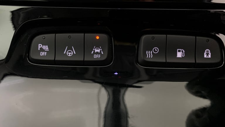 2023 Vauxhall Grandland 1.6 14.2kWh GSe SUV 5dr Petrol Plug-in Hybrid Auto AWD Euro 6 (s/s) (300 ...