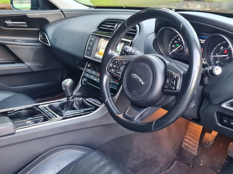 Jaguar, XE, Saloon, 2015, Manual, 1999 (cc), 4 doors