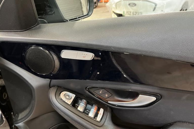 2018 Mercedes-Benz C Class C200 SE 4dr 9G-Tronic- Parking Sensors &amp; Camera SEMI-AUTO Saloon P...