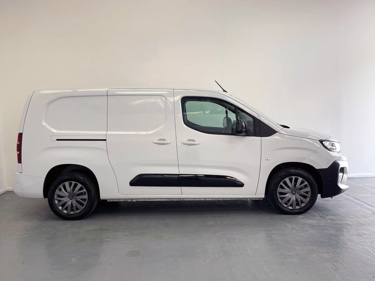 2024 Peugeot Partner 1.5 BlueHDi 100 Asphalt Van PANEL VAN DIESEL Manual