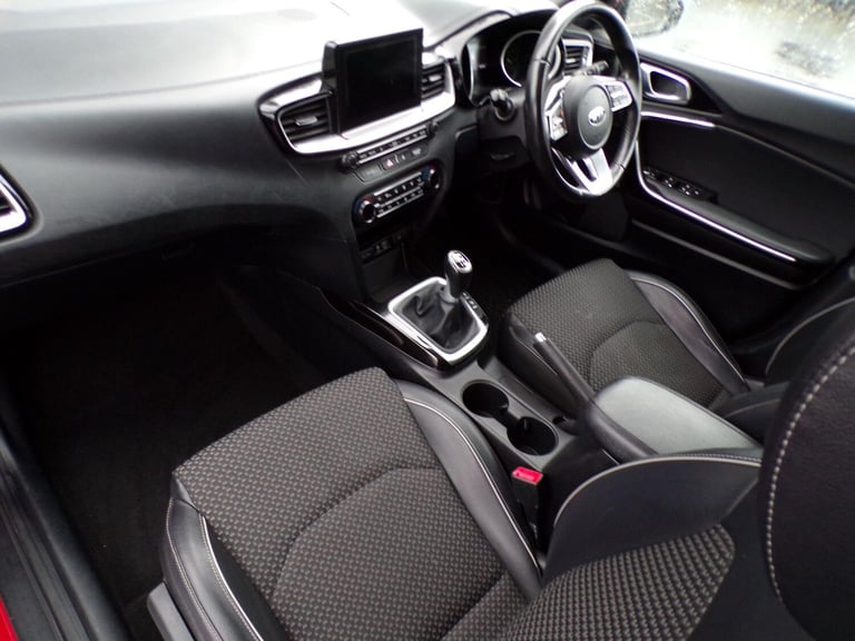  Kia Ceed 1.6 CRDi 3 Hatchback 5dr Diesel Manual Euro 6 (s/s) (114 bhp) Diesel Manual