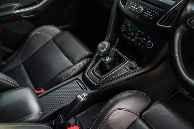 2018 Ford Focus 2.0T EcoBoost ST-3 Euro 6 (s/s) 5dr HATCHBACK Petrol Manual
