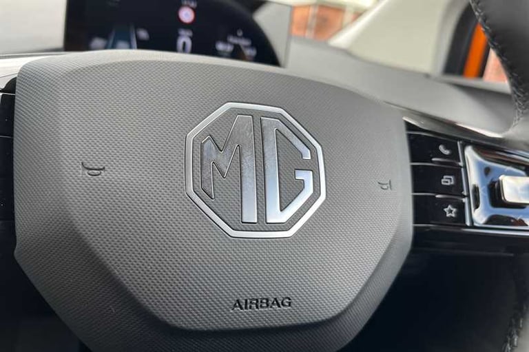 2025 MG MG4 64kWh Trophy Long Range Hatchback 5dr Electric Auto (203 ps) Hatchback Electric Autom...