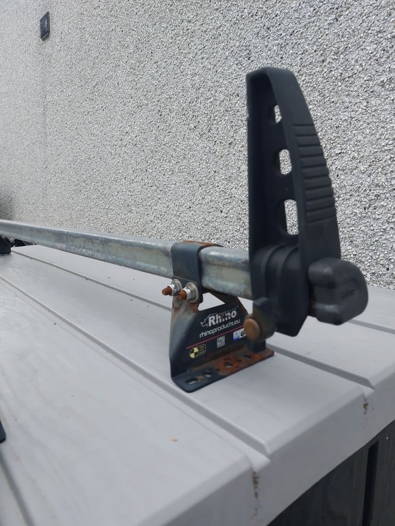 Roof bars 