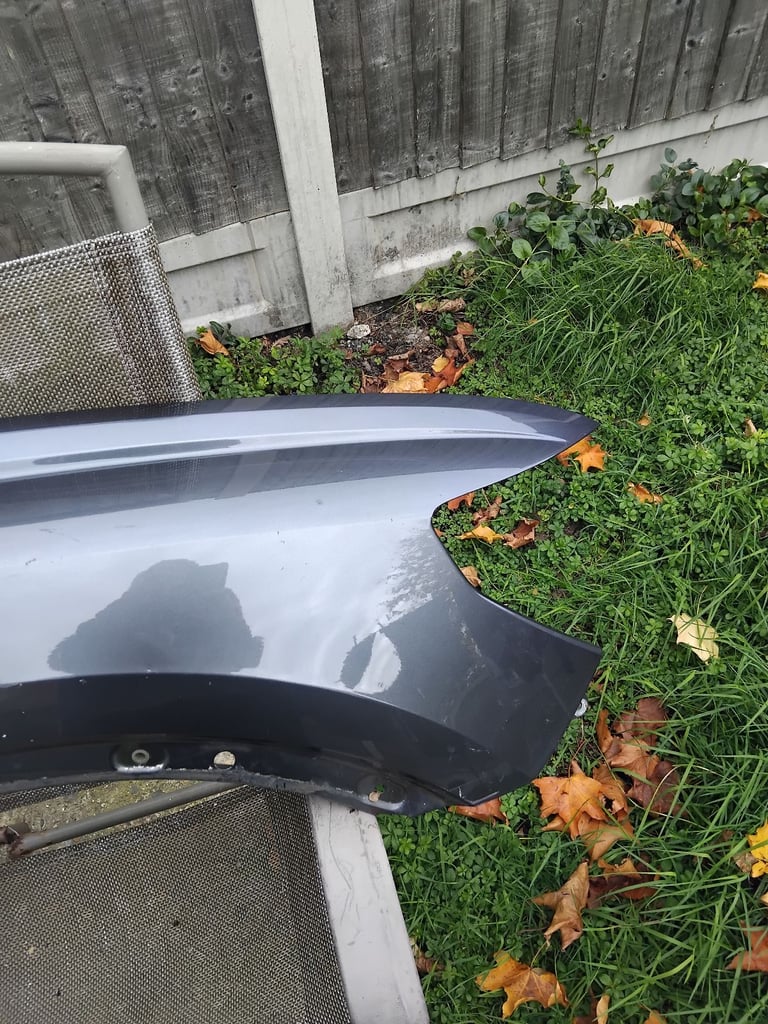 2019 Audi Q3 S Line o/s front wing 