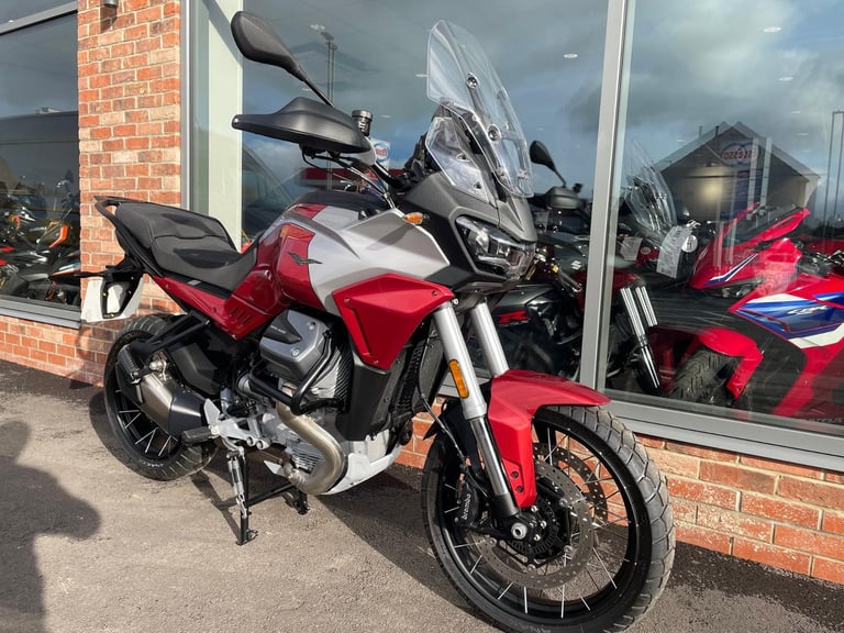 Moto Guzzi Stelvio V100