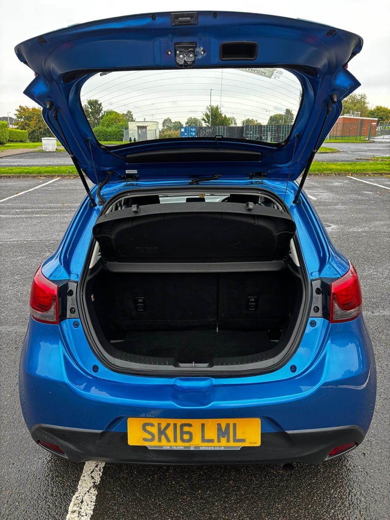 2016 MAZDA 2 SE L NAV 1.5 SKYACTIVE, ROAD TAX £20, MOT MARCH 26