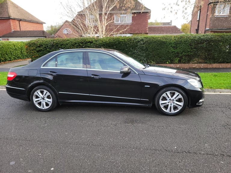 Mercedes-Benz, E CLASS, Saloon, 2011, Semi-Auto, 2987 (cc), 4 doors