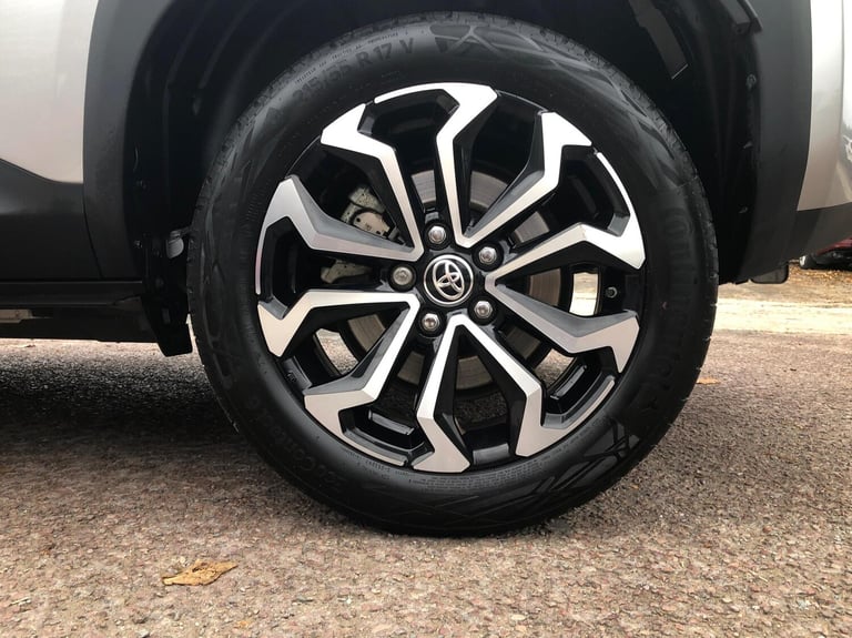2021 Toyota Yaris 1.5 Hybrid Design 5dr CVT Estate Hybrid Automatic
