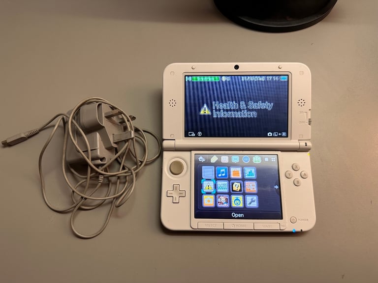 Nintendo 3DS XL