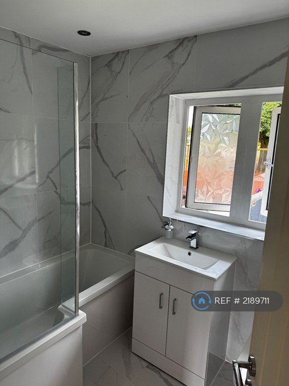3 bedroom house in Constable Drive, Newport, NP19 (3 bed) (#2189711)