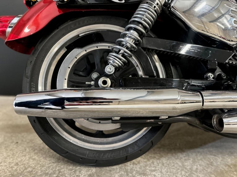 STUNNING LOW MILEAGE 2018/18 HARLEY-DAVIDSON XL 883 L SUPERLOW MOTORCYCLE 