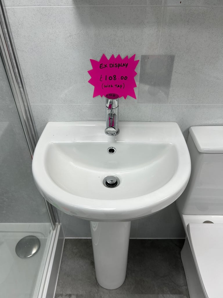 Basin/Pedestal (Tap not included)