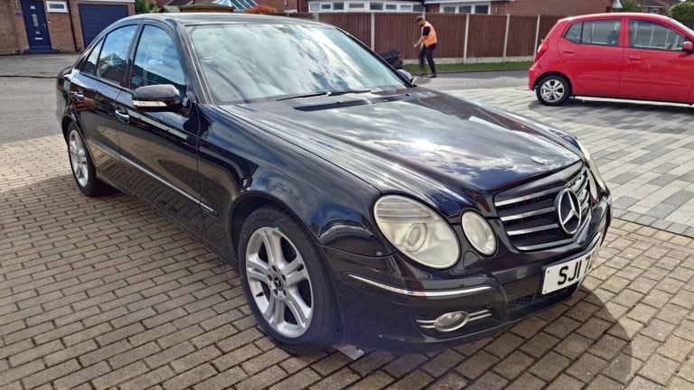 MERCEDES-BENZ E CLASS E280 CDI Avantgarde 4dr Tip Automatic, Diesel, Black
