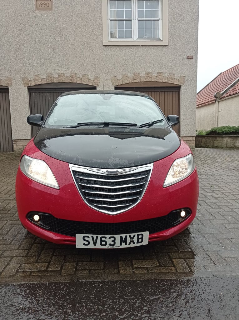 2014 Chrysler Ypsilon 