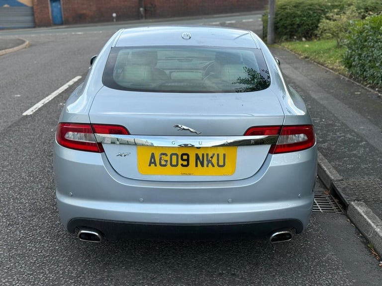 2009 Jaguar XF 3.0d V6 Premium Luxury 4dr Auto SALOON DIESEL Automatic