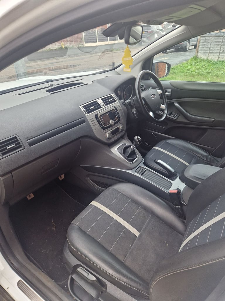 Ford, KUGA, Estate, 2009, Manual, 1997 (cc), 5 doors
