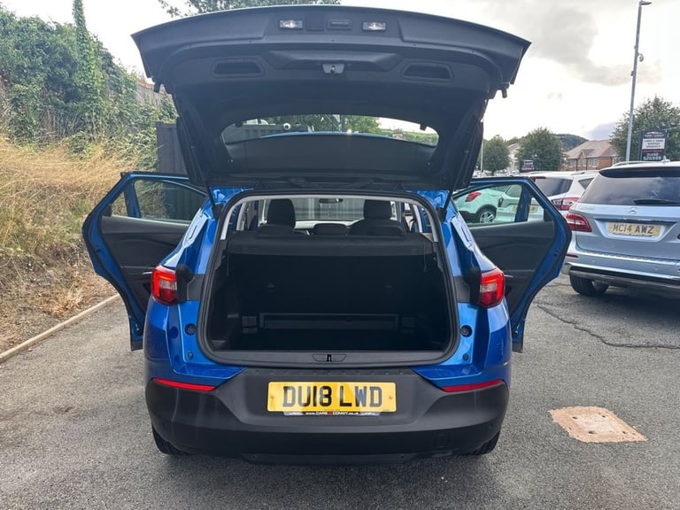 2018 Vauxhall Grandland X 1.2 Turbo SE SUV 5dr Petrol Manual Euro 6 (s/s) (130 ps) HATCHBACK Petr...