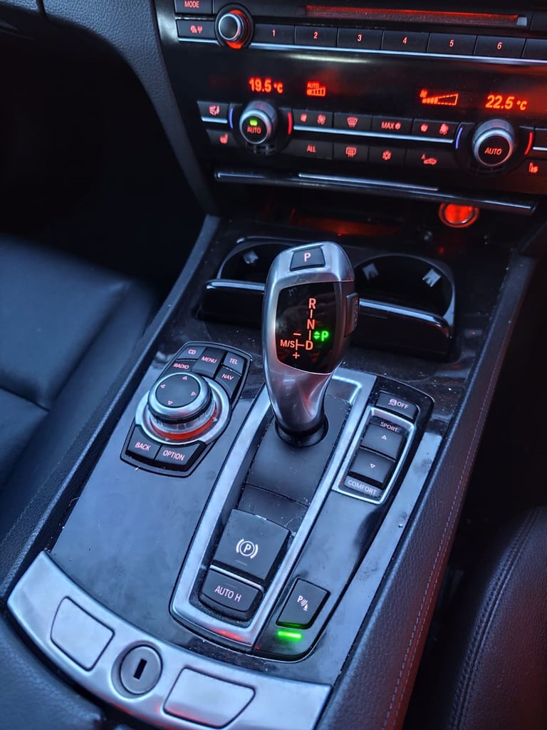 BMW, 730LD SERIES, Saloon, 2010, Semi-Auto, 2993 (cc), 4 doors