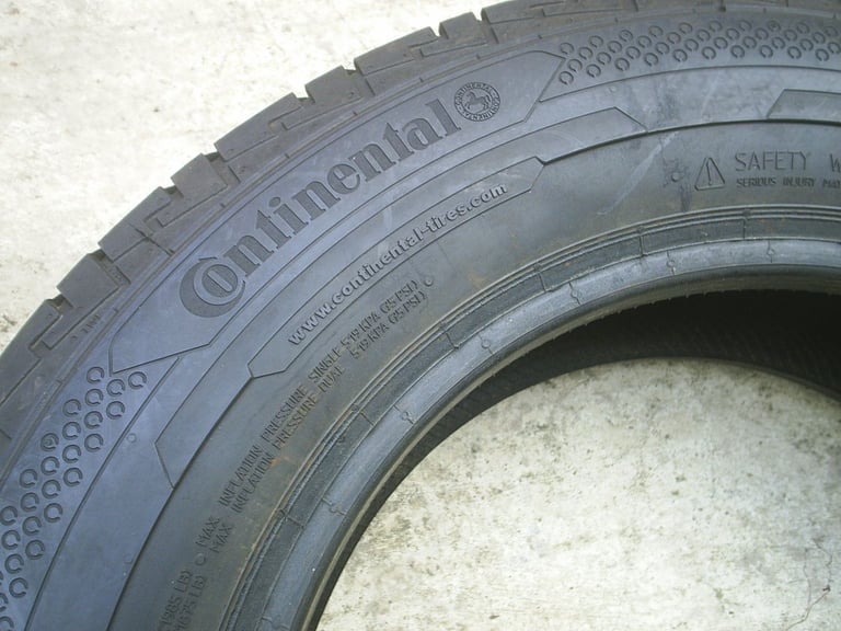 195 70 R 15 C Continental Conti Vanco Contact 100 Tyre 104/102R 10mm Tread