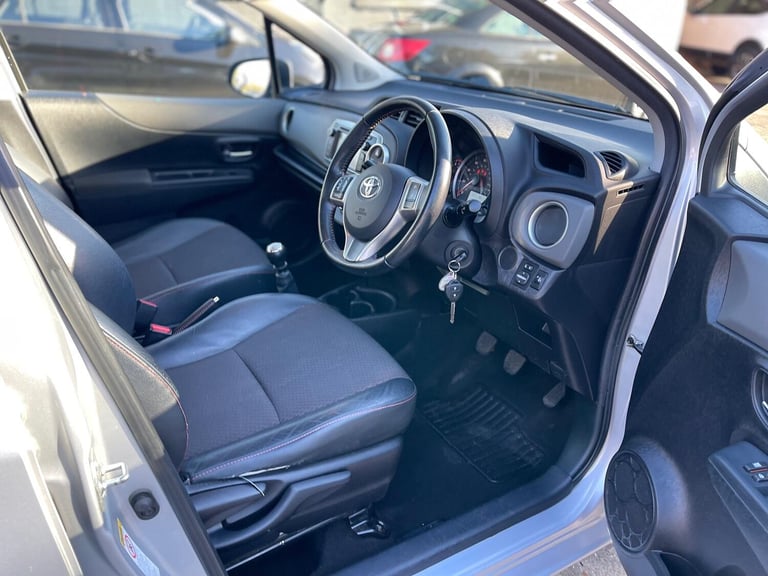 TOYOTA YARIS 1.3 Dual VVT-i Trend 2012