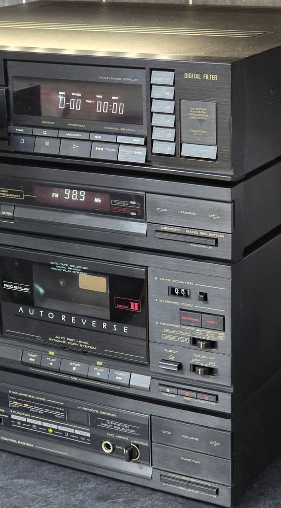 Pioneer Separates "read"
