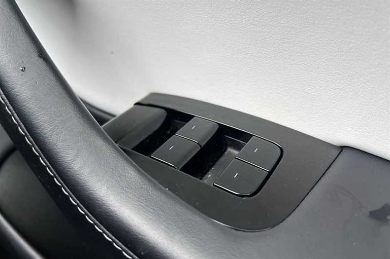 2020 Tesla Model 3 Performance AWD 4dr [Performance Upgrade] Auto SALOON ELECTRIC Automatic