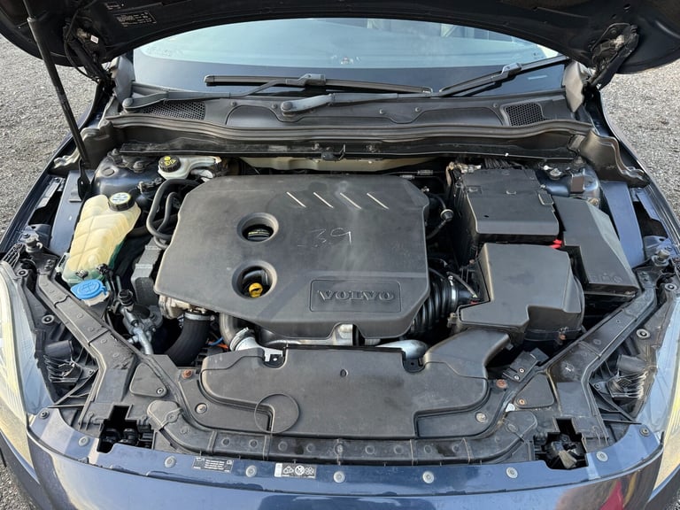 2014 Volvo V40 D2 SE Lux Nav 5dr , No VAT HATCHBACK Diesel Manual
