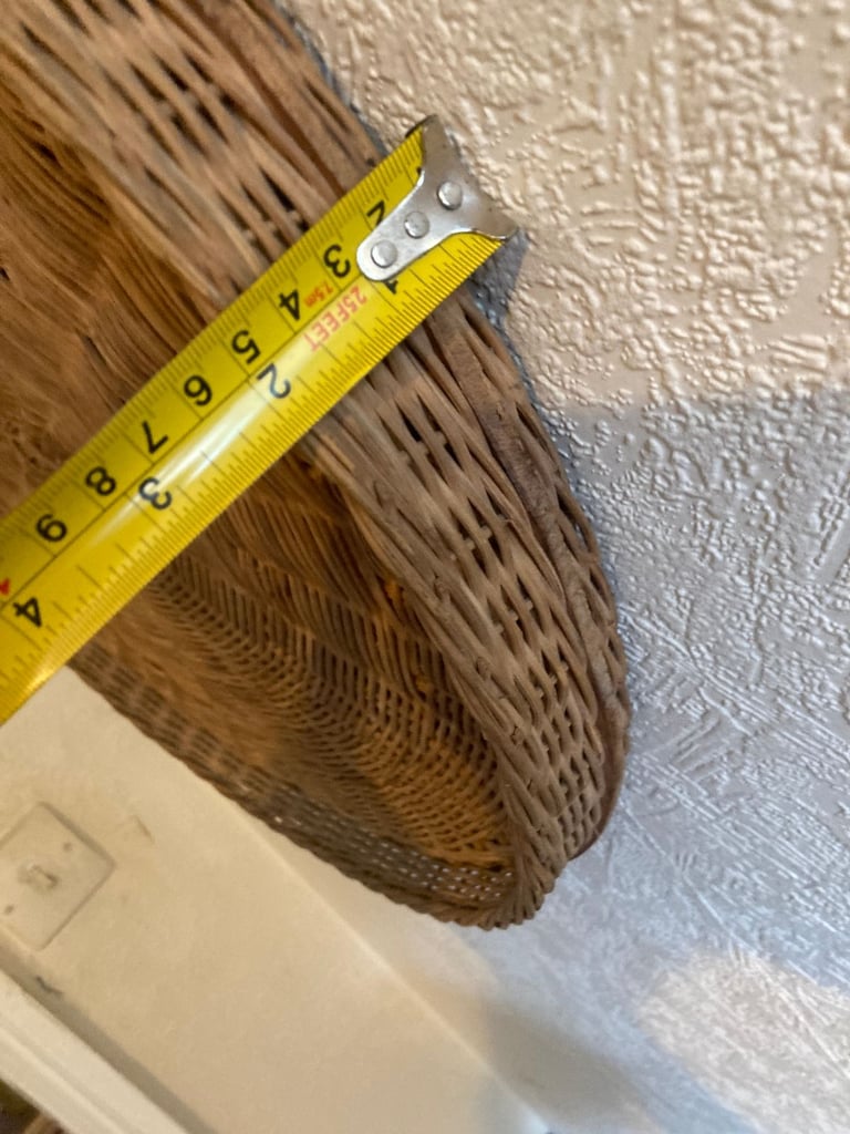 Vintage rustic wicker tray/ wall feature - reasonable offers accepted