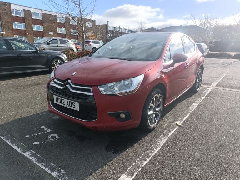 Citroen, DS4, Hatchback, 2012, Manual, 1560 (cc), 5 doors