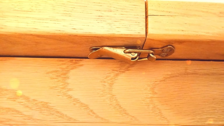 Solid wood dining extending dining table  