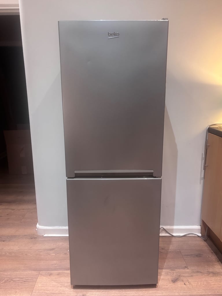 image for Beko fridge freezer silver/grey