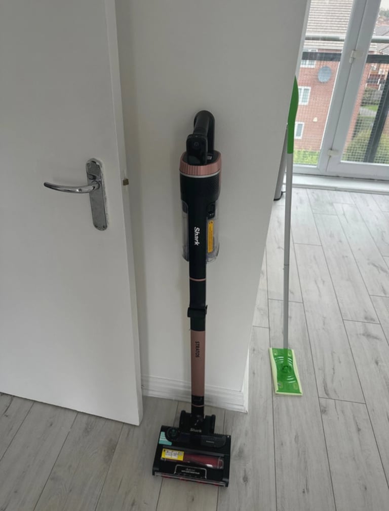image for Shark IZ400uk