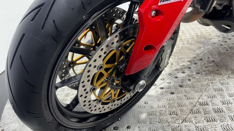 Ducati Hyperstrada 2013 12K SUPER NAKED SUPERMOTO WARRANTY MOT SERVICED 821CC