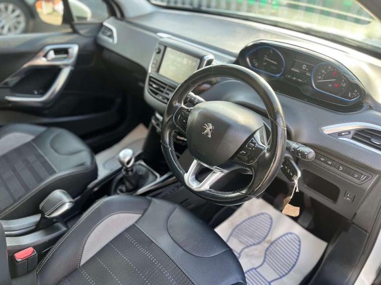2017 Peugeot 2008 1.6 BlueHDi 120 Allure 5dr HATCHBACK DIESEL Manual