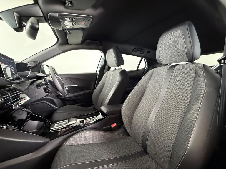 2023 Peugeot 2008 1.2 PureTech 130 Allure 5dr EAT8 HATCHBACK PETROL Automatic