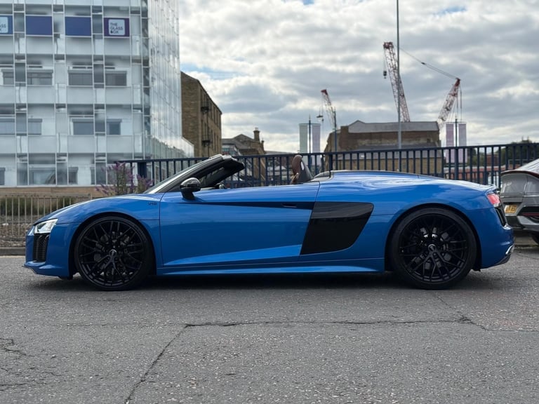 Audi R8 5.2 FSI V10 Spyder S Tronic quattro Euro 6 (s/s) 2dr