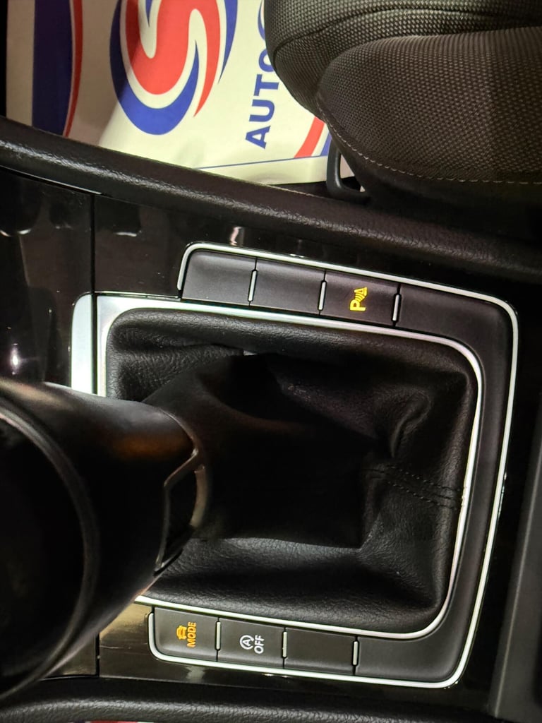 2017 Volkswagen Golf 1.6 TDI BlueMotion Tech GT Euro 6 (s/s) 5dr HATCHBACK Diesel Manual