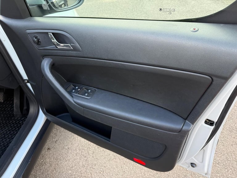 2015 Skoda Yeti 1.2 TSI SE L Outdoor DSG Euro 6 (s/s) 5dr HATCHBACK Petrol Automatic